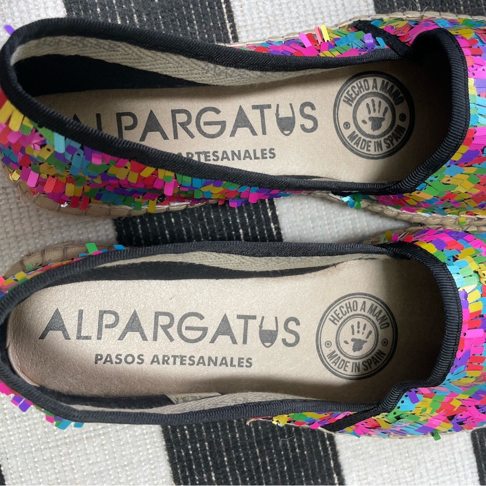 🎉 Brand New Alpargatus Piñata Sequined Rainbow Espadrilles 🎉 - Picture 12 of 12